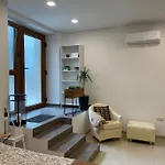 Glambyaj With Free Parking And Netflix * Pula